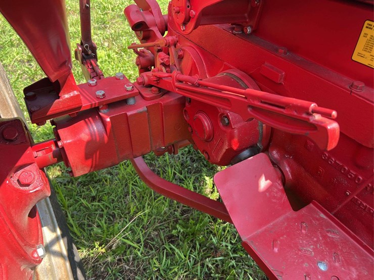 farmall-340-image-41