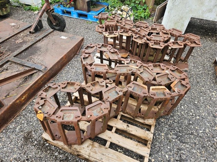 #2039-•-grouser-12"-steel-skid-steer-tracks-image-1