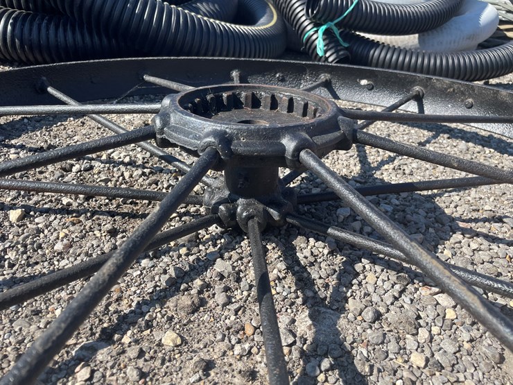 #6636-•-spoked-iron-wheel-image-13
