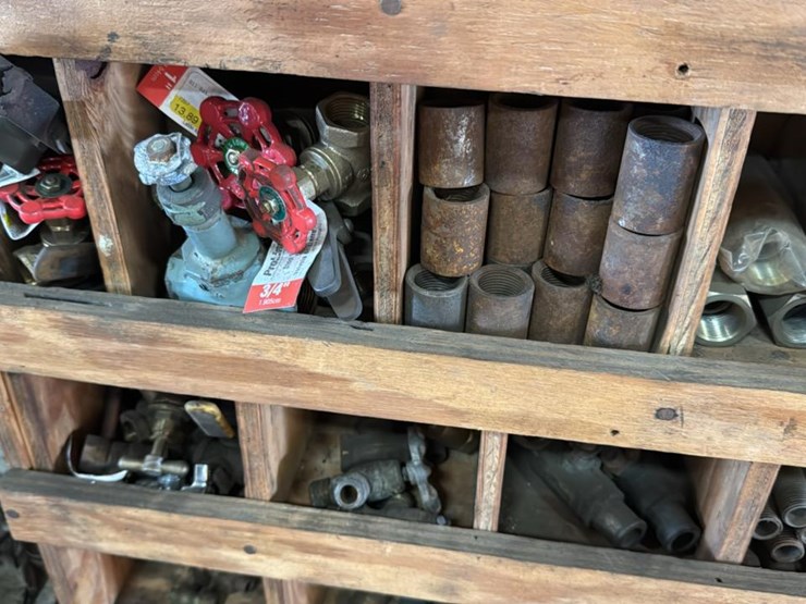 #123-•-wooden-bolt-bin-with-various-pipe-fittings-image-10