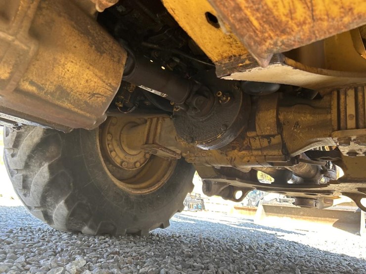 2008-deere-310sj-image-29