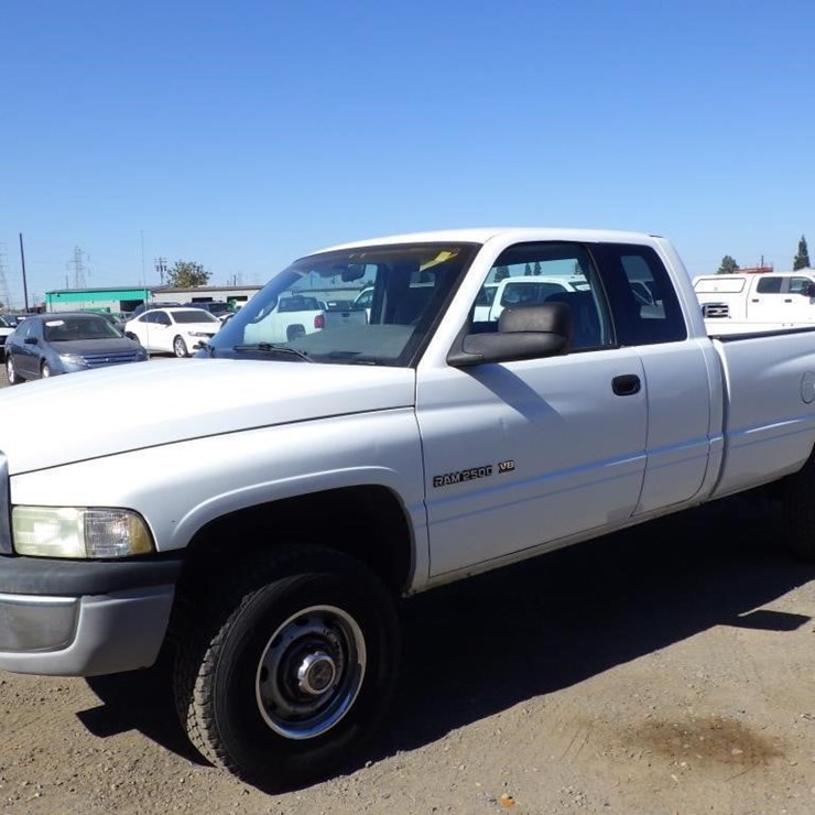 2001 DODGE RAM 2500