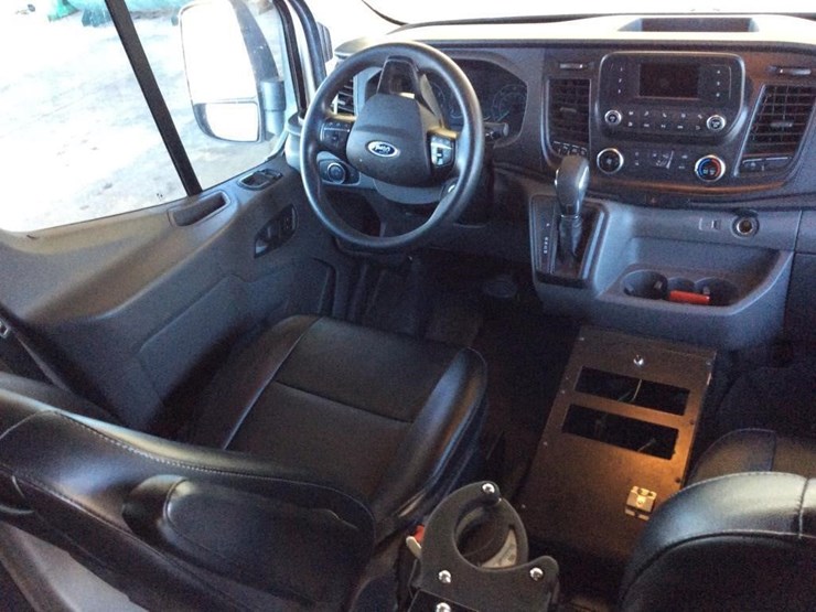 2020-ford-transit-image-13