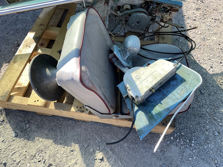 #6777-•-misc.-boat-parts-image-3