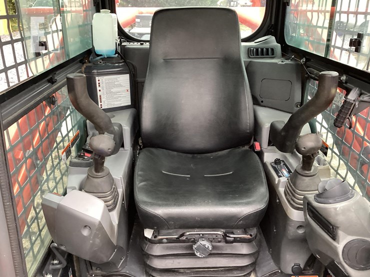 2024-kubota-svl97-2-image-14