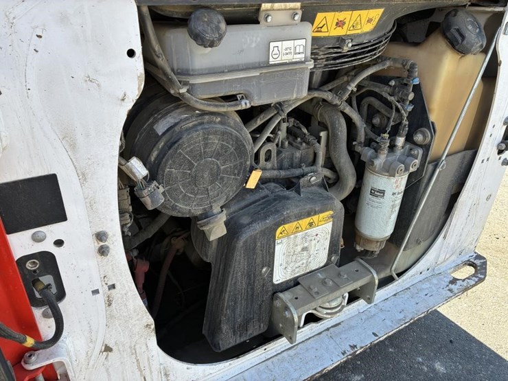 2021-bobcat-s64-image-11