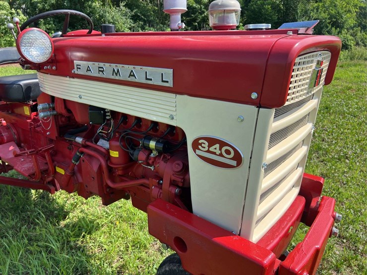 farmall-340-image-7