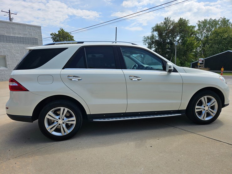 #18517-•-2013-mercedes-benz-m-class-multipurpose-vehicle-(mpv)-image-16
