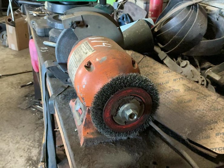 #114-•-central-machinery-8”-bench-grinder-image-2