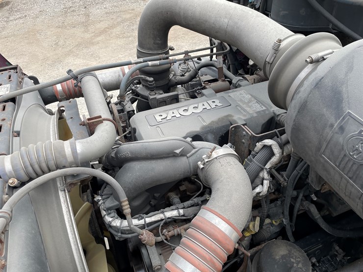 2013-kenworth-t700-image-48