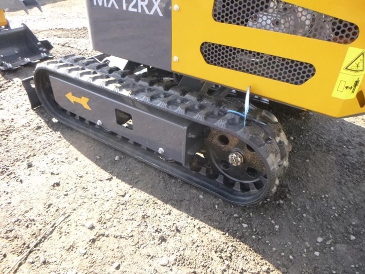 2025-agt-mx12rx-hydraulic-excavator-image-28