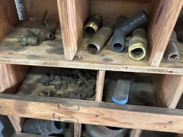 #123-•-wooden-bolt-bin-with-various-pipe-fittings-image-12