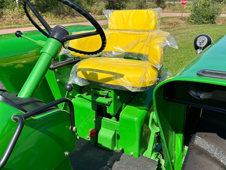 john-deere-4320-image-6