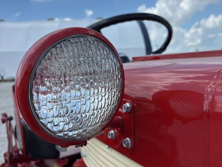 farmall-340-image-27
