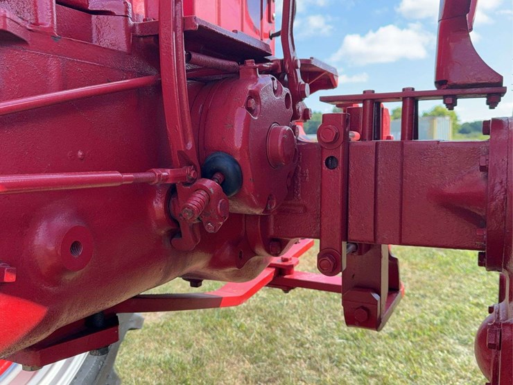 farmall-350-diesel-high-crop-image-76