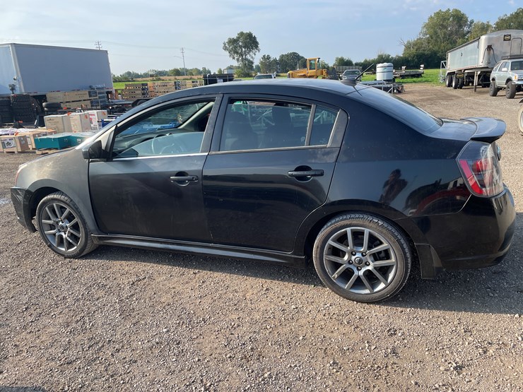#1024-•-2010-nissan-sentra-ser-spec-v-sedan-(has-wi-title)-image-8