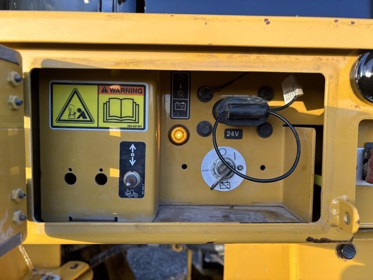 2017-caterpillar-950m-image-32