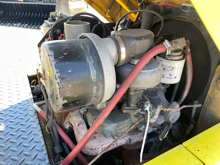 #1039-•-hyster-lp-forklift-image-25