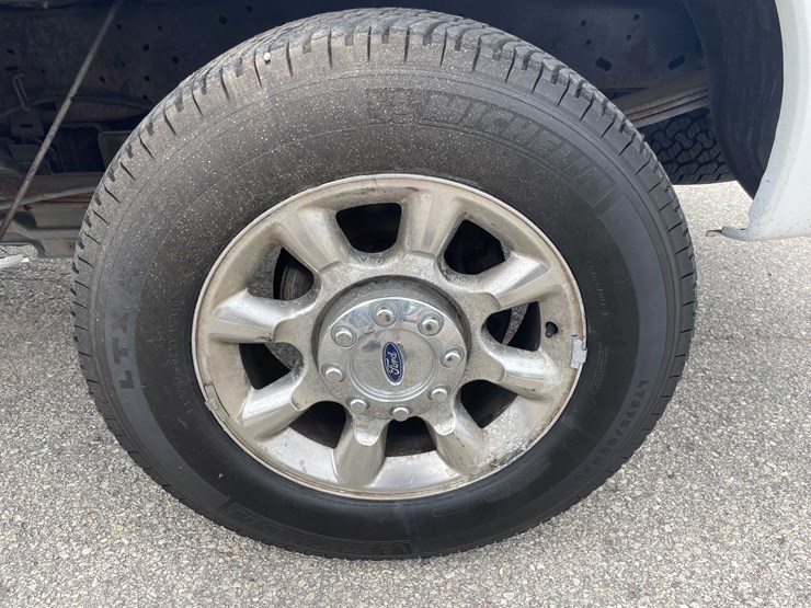 2014-ford-f250-image-14