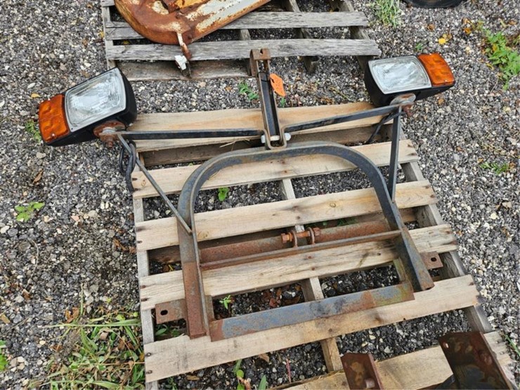 #2049-•-snow-plow-frame-image-8