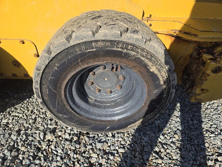 deere-324g-image-44