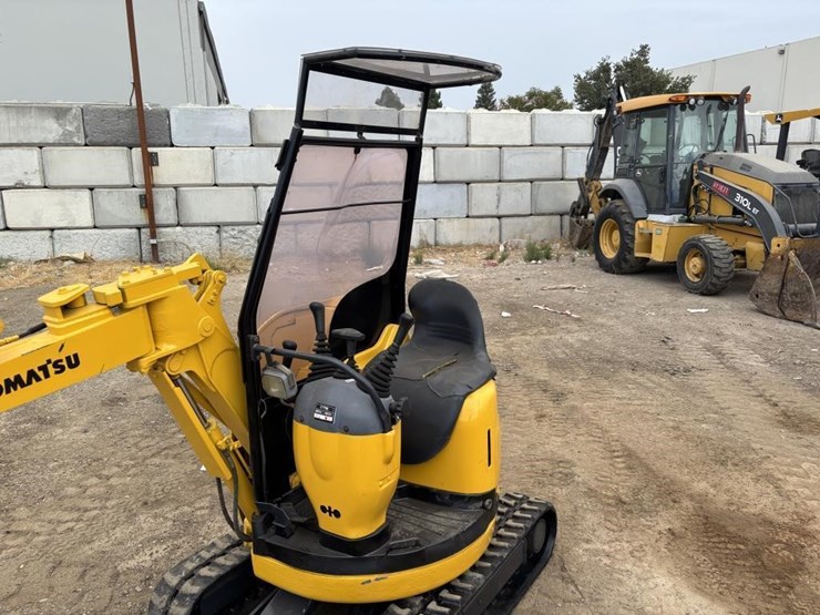 komatsu-pco8uu-1f-hydraulic-excavator-image-22