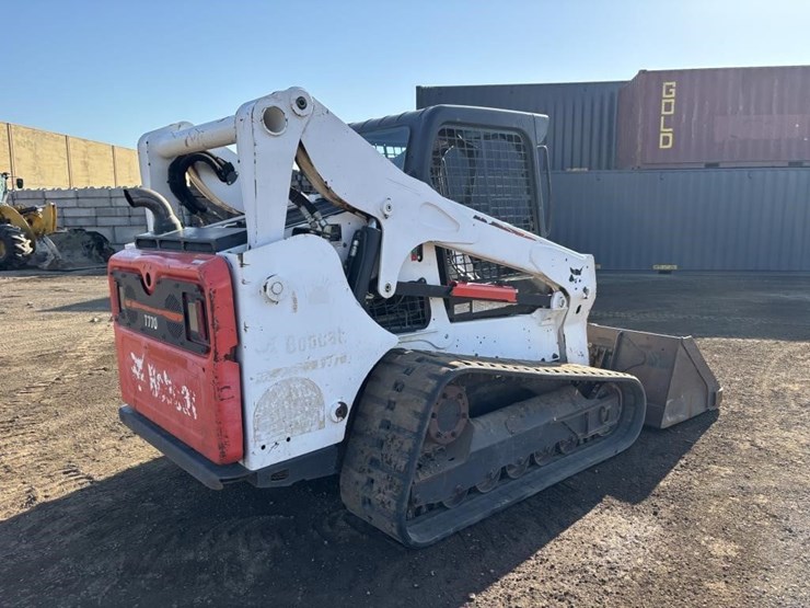 2016-bobcat-t770-image-3