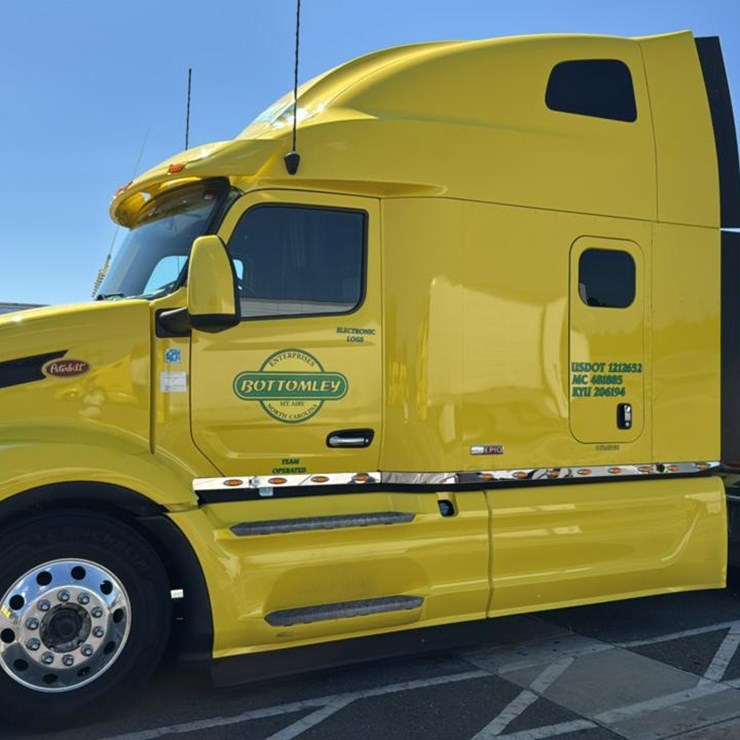 2023 PETERBILT 579