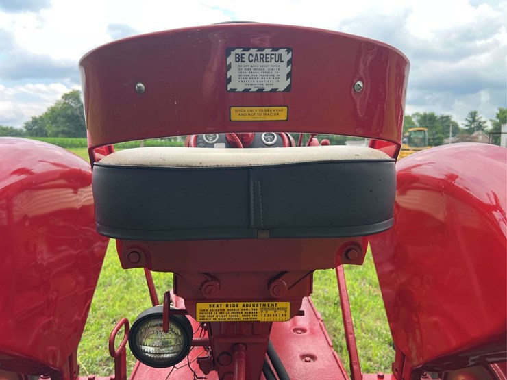 farmall-560-diesel-image-53