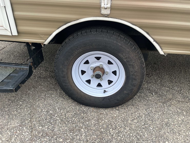 #1976-•-2012-coachman-camper-(no-title)-image-16