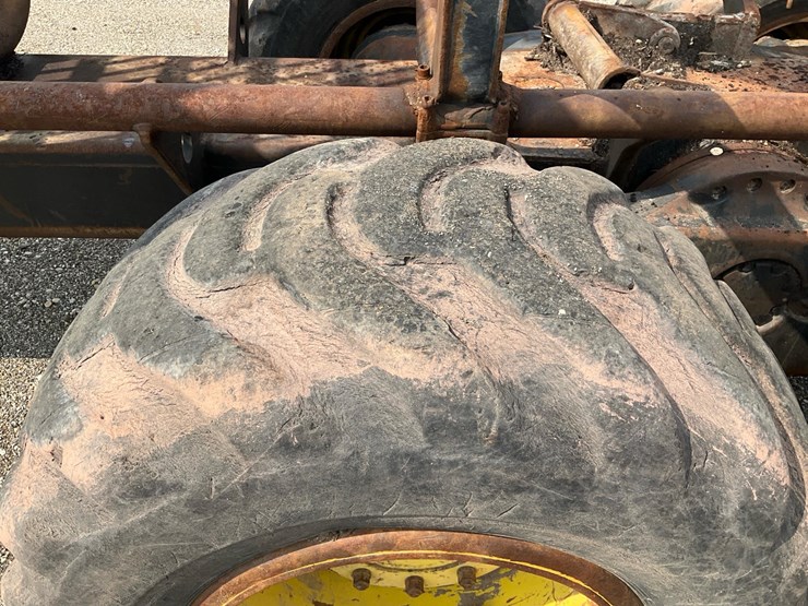2006-deere-1010d-image-13