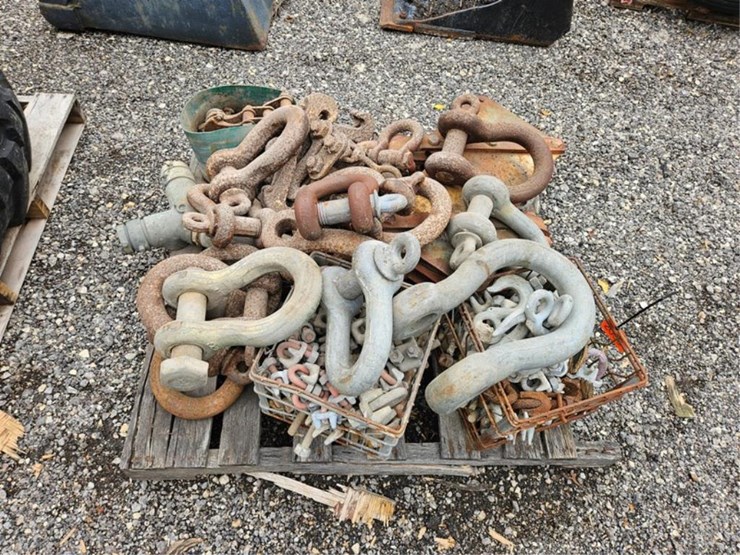#2096-•-pallet-of-industrial-screw-pin-shackles-image-2