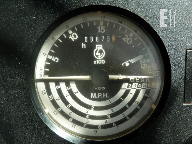 john-deere-3155-image-8