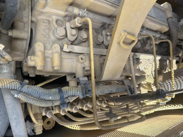 caterpillar-d4g-image-33
