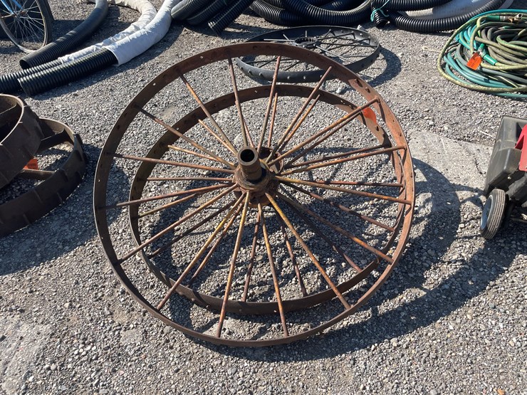 #6637-•-(2)-spoked-iron-wheels-image-16