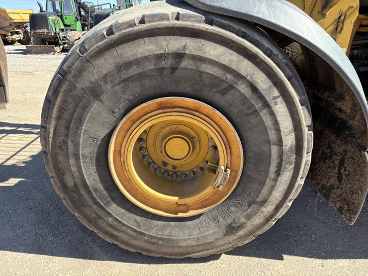2018-deere-844k-image-71