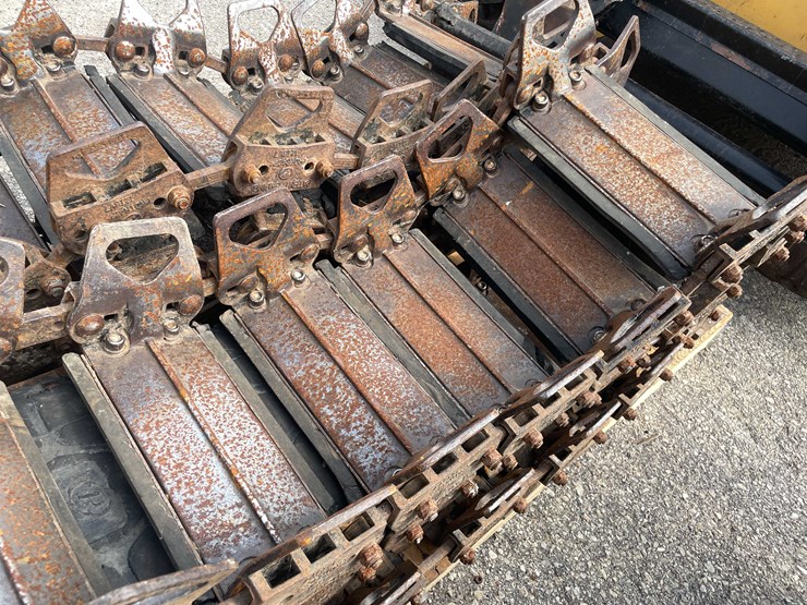 1980-new-holland-lx885-image-65