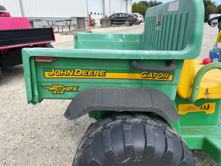 john-deere-gator-hpx-image-19