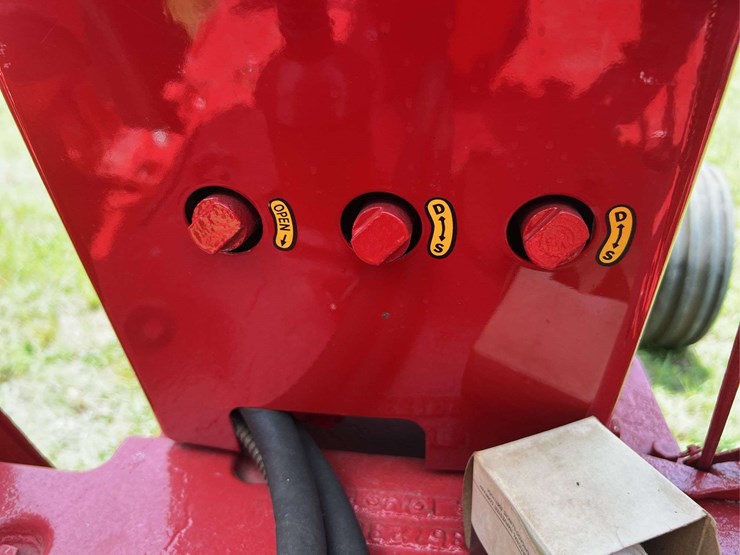 farmall-560-lp-image-68
