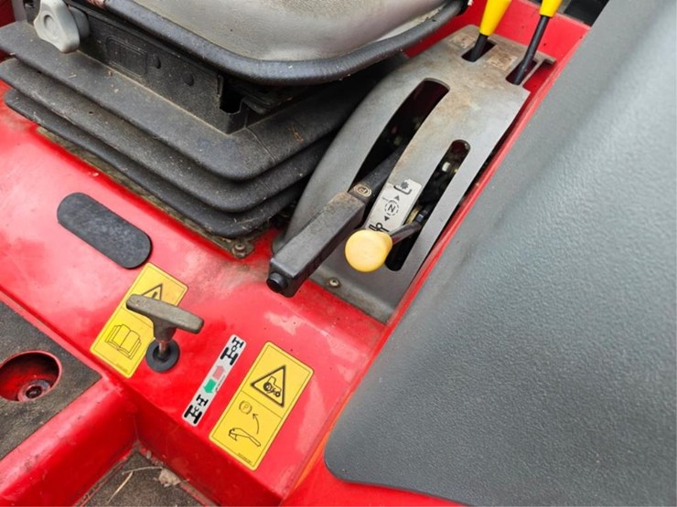 #2019-•-mccormick-gx45a-compact-tractor-image-25