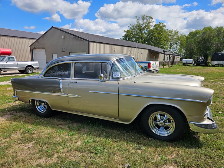1955-chevrolet-454-image-21