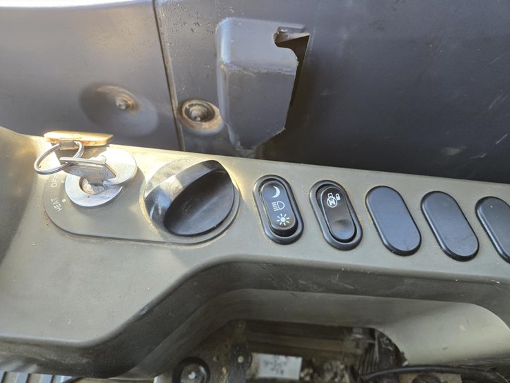 komatsu-pc210-lc-10-image-56