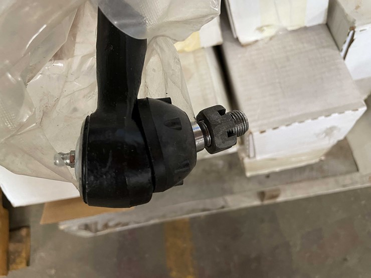 #5535-•-quick-steer-tie-rod-ends-(f)-image-3