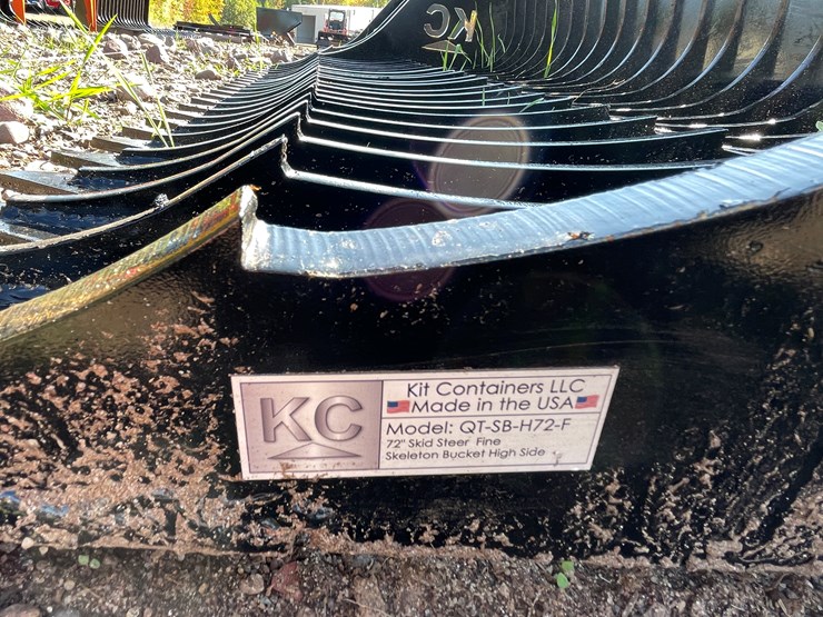 #8230-•-new-kc-72"-skid-steer-fine-skeleton-bucket-image-9