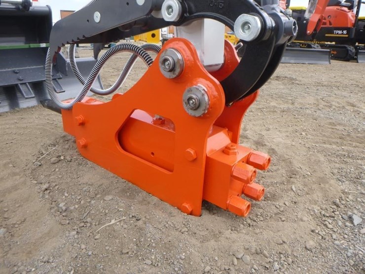 bttl-et15h-6-hydraulic-excavator-image-10