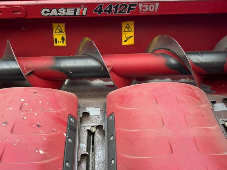 2014-case-ih-4412f-image-3