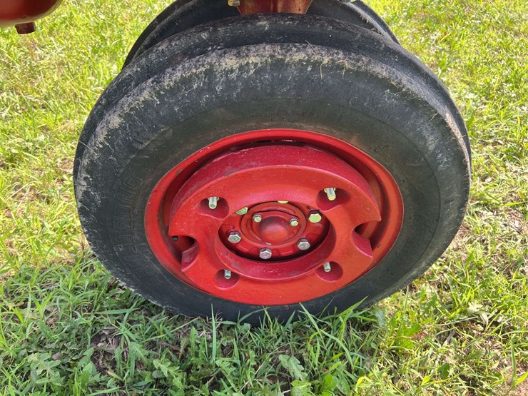 farmall-340-image-21
