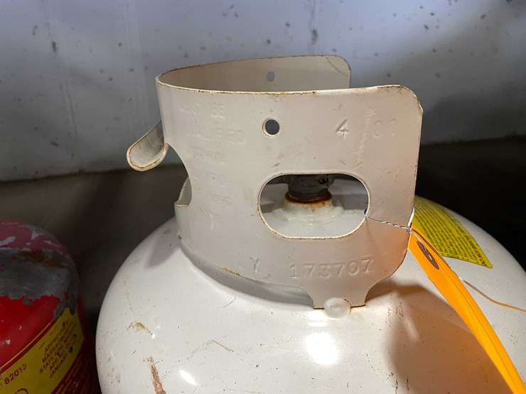 #5524-•-mini-propane-tank-(cw)-image-7