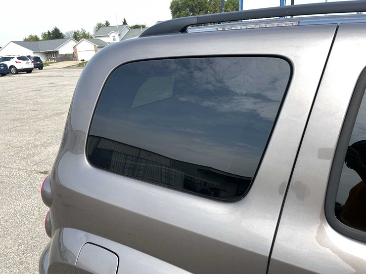 2011-chevrolet-hhr-image-22
