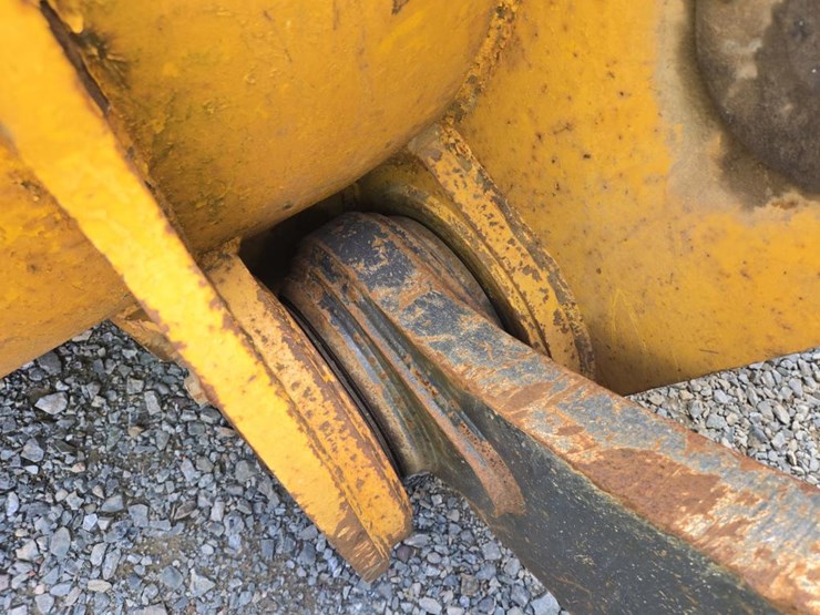 2007-deere-844j-image-22